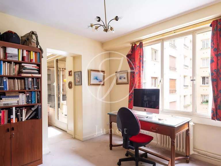 Apartment Paris 16e - 3 bedrooms - 154m²