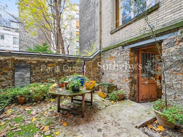 Apartment Paris 16e - 5 bedrooms - 166m²