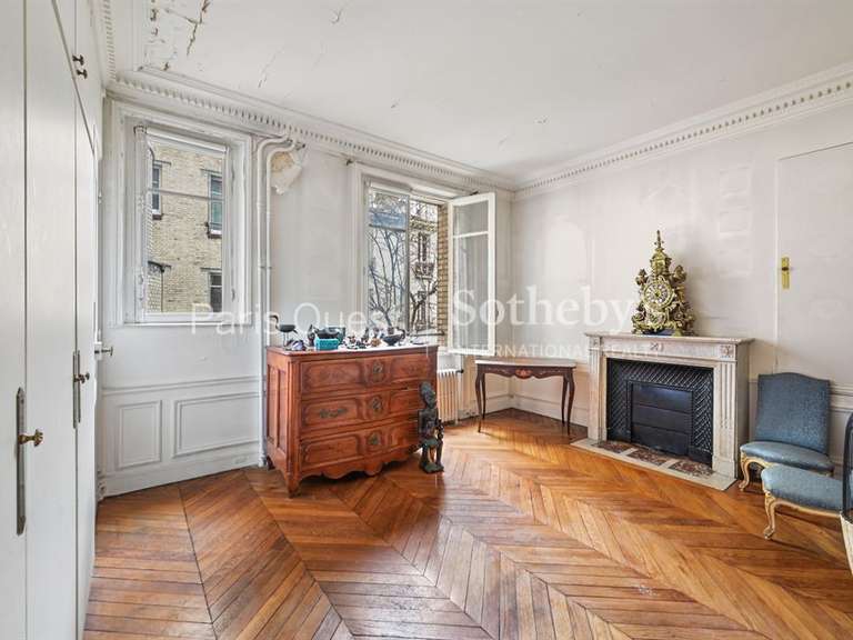 Apartment Paris 16e - 5 bedrooms - 166m²