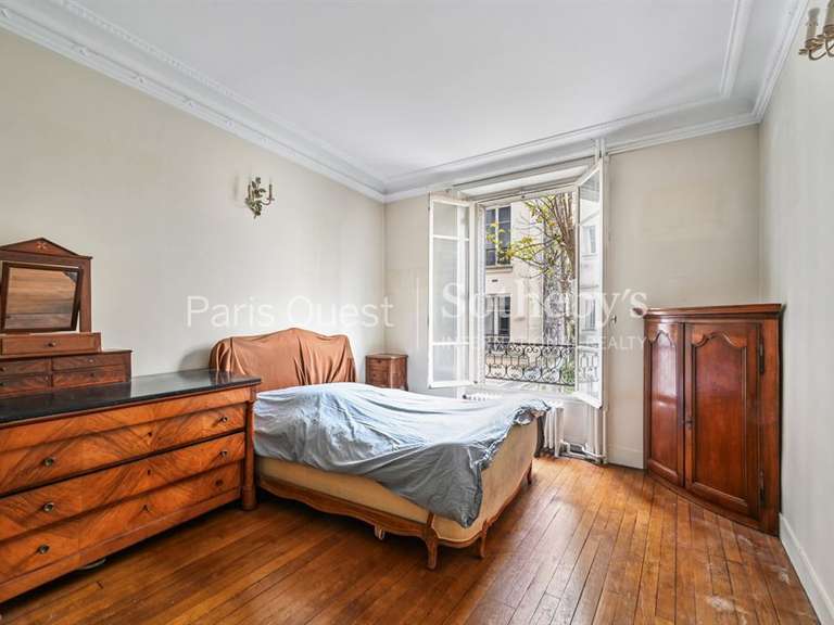 Apartment Paris 16e - 5 bedrooms - 166m²