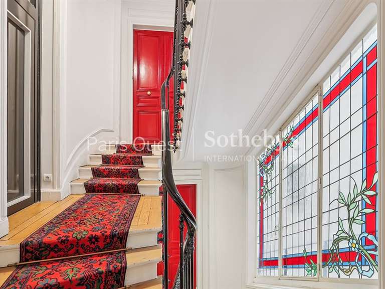 Appartement Paris 16e - 2 chambres - 97m²