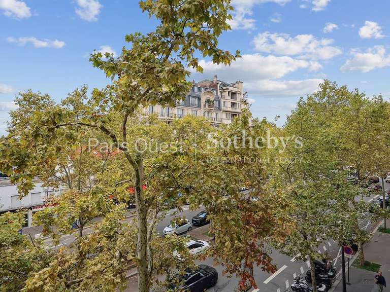 Appartement Paris 16e - 2 chambres - 97m²