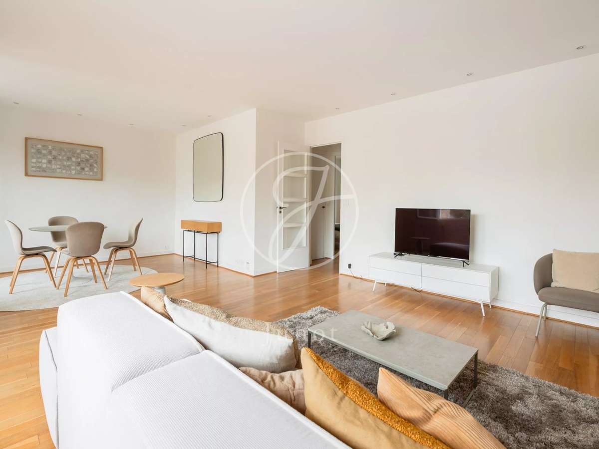 Apartment Paris 16e