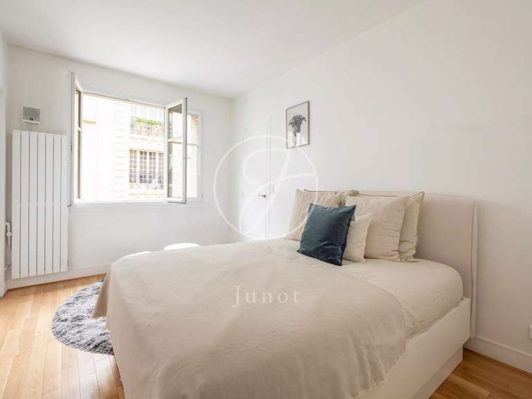 Appartement Paris 16e - 2 chambres - 102m²