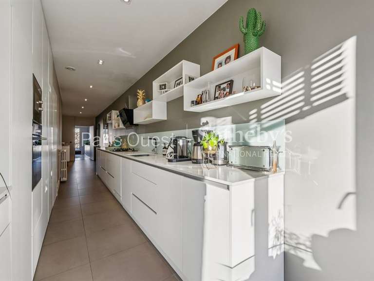 Appartement Paris 16e - 4 chambres - 194m²