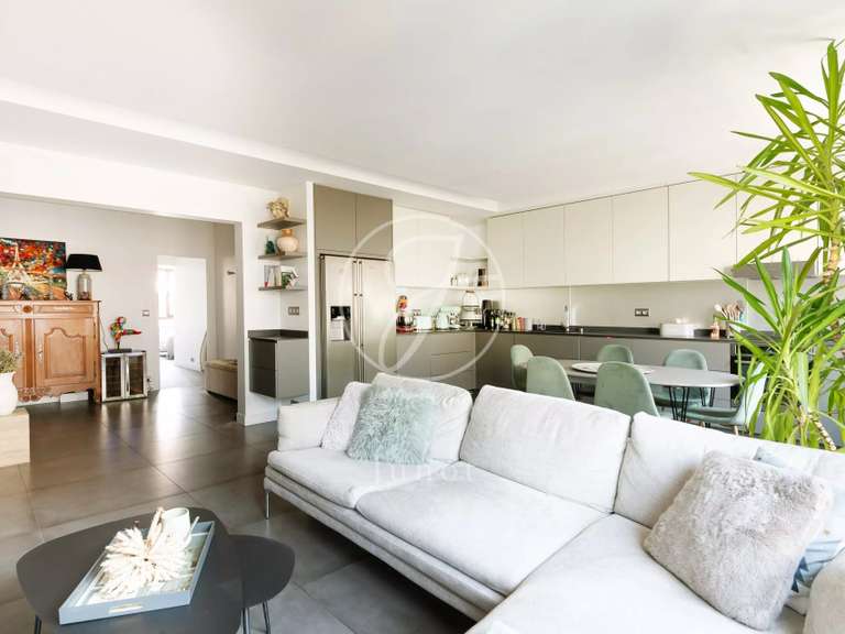 Appartement Paris 16e - 3 chambres - 119m²