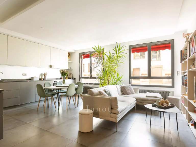 Appartement Paris 16e - 3 chambres - 119m²