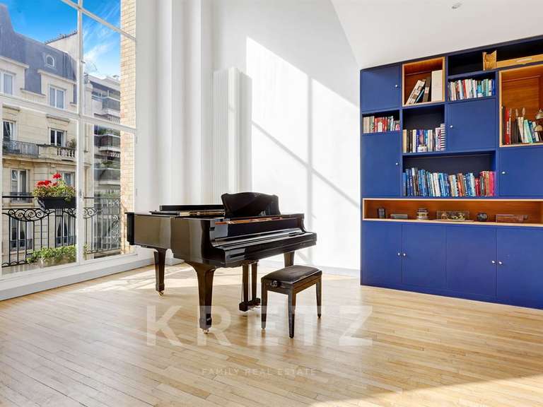 Appartement Paris 16e - 5 chambres - 221m²