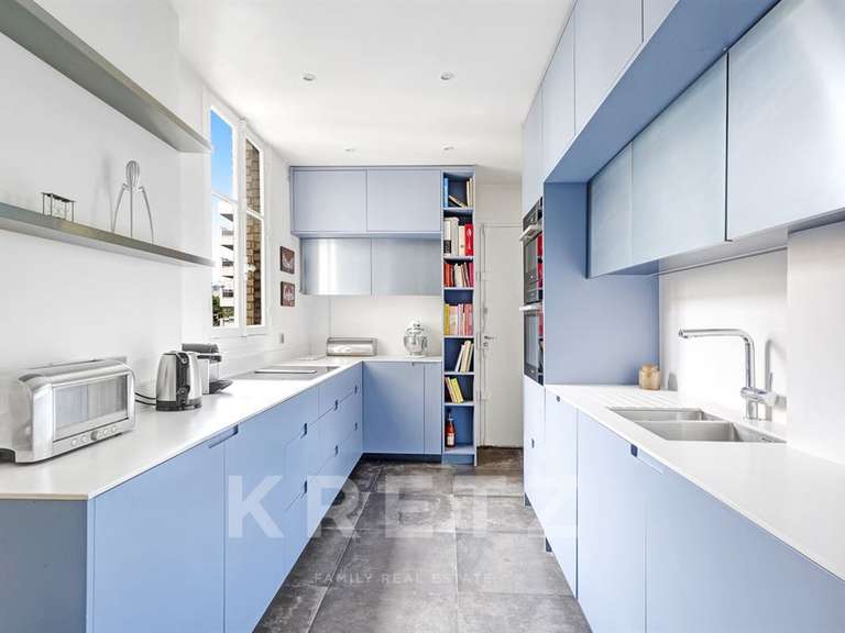 Appartement Paris 16e - 5 chambres - 221m²