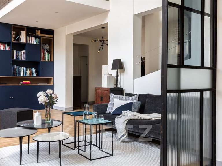 Appartement Paris 16e - 5 chambres - 221m²