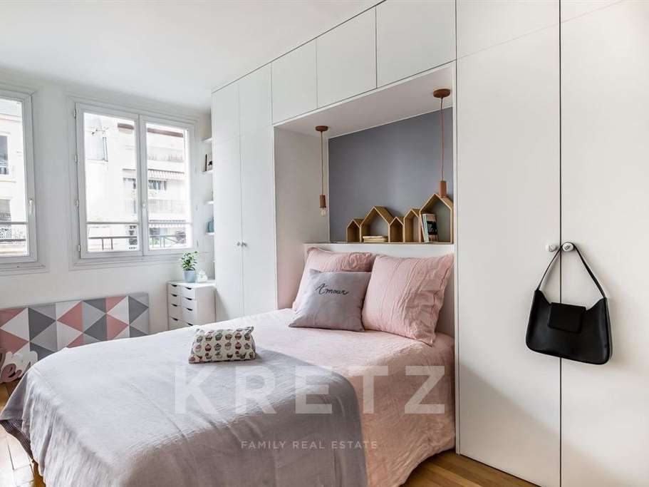 Apartment Paris 16e