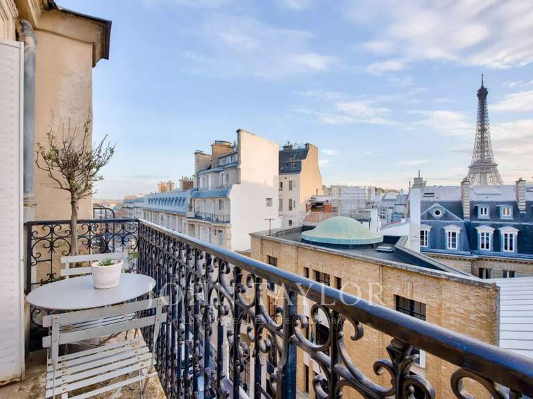 Appartement Paris 16e - 3 chambres - 107m²