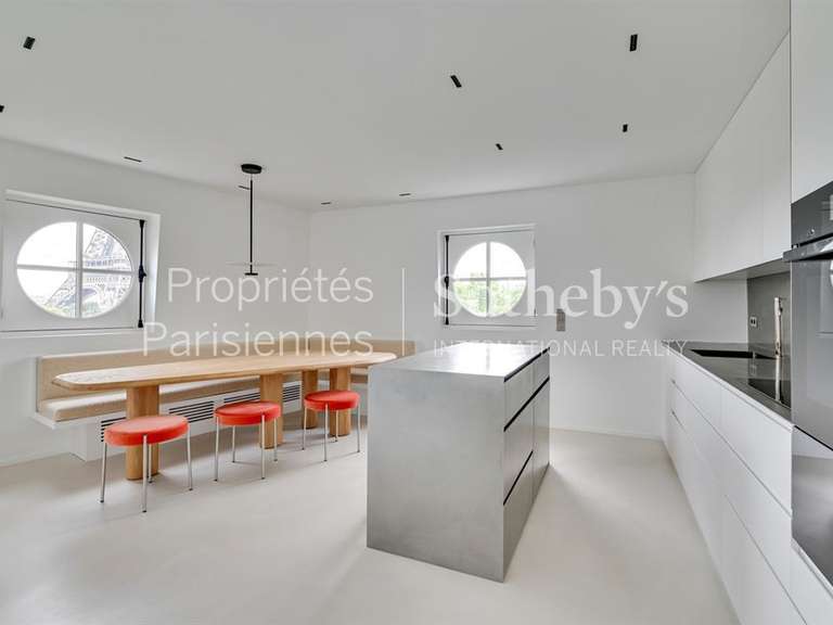 Appartement Paris 16e - 3 chambres - 218m²