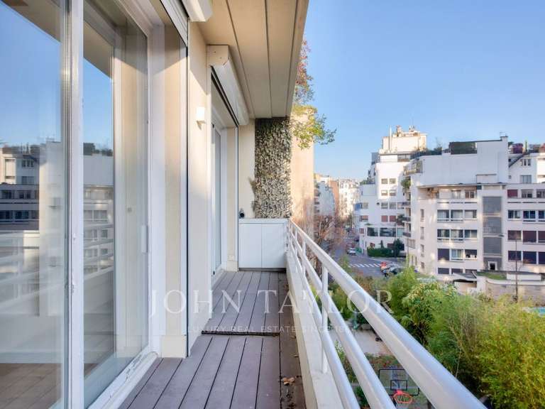 Appartement Paris 16e - 2 chambres - 116m²