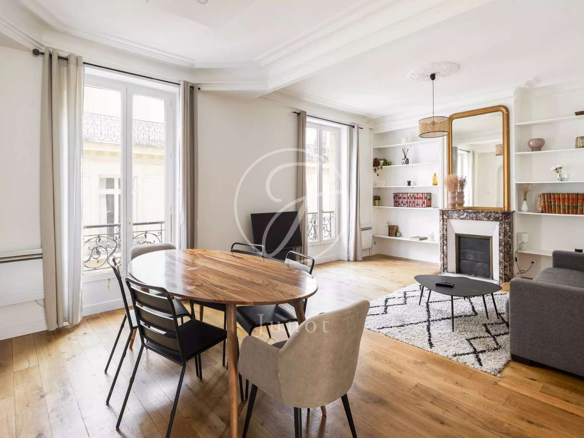 Apartment Paris 16e