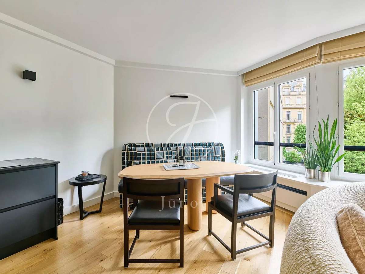 Apartment Paris 16e