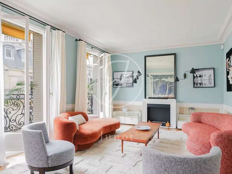 Appartement Paris 16e - 2 chambres - 119m²