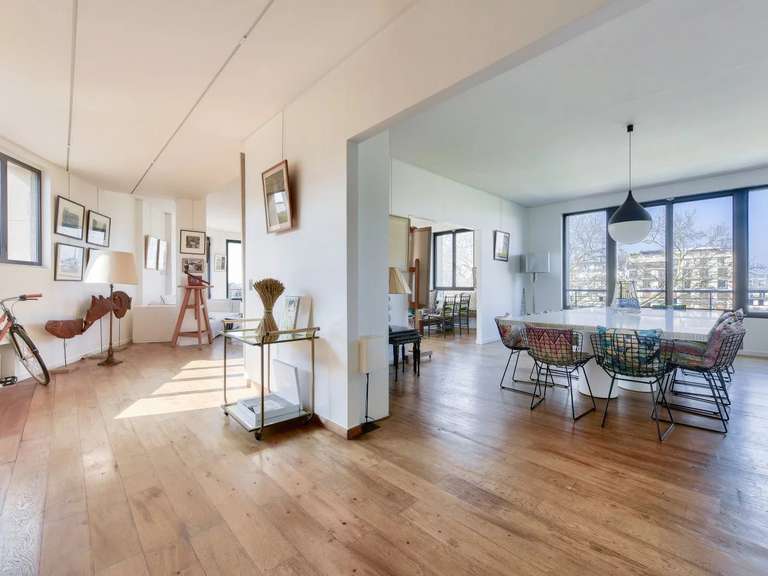 Appartement Paris 16e - 4 chambres - 240m²