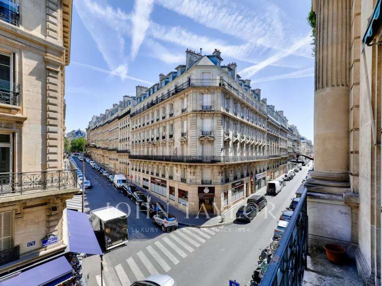 Appartement Paris 16e - 2 chambres - 140m²