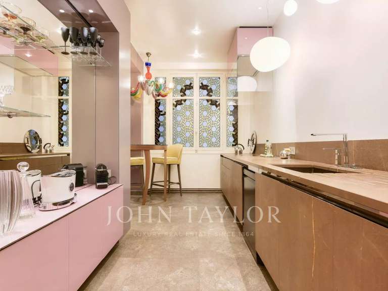 Appartement Paris 16e - 2 chambres - 182m²