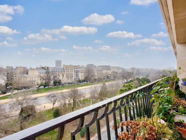 Appartement Paris 16e - 3 chambres - 170m²