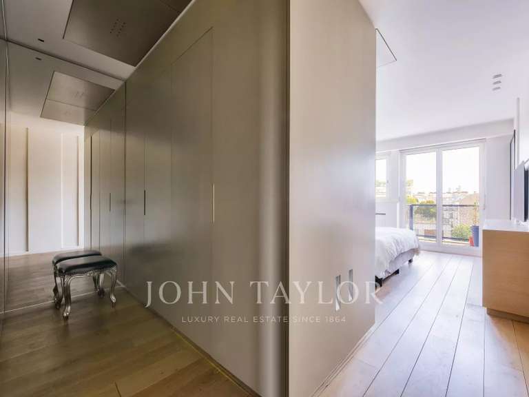 Appartement Paris 16e - 1 chambre - 138m²