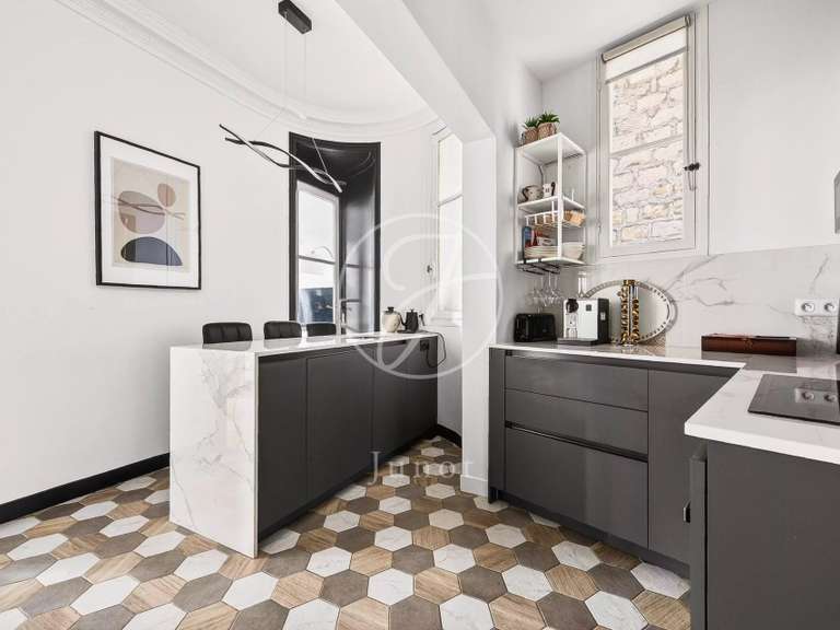 Appartement Paris 16e - 3 chambres - 111m²