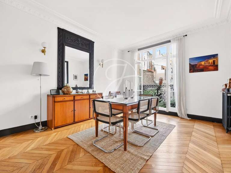Appartement Paris 16e - 3 chambres - 111m²