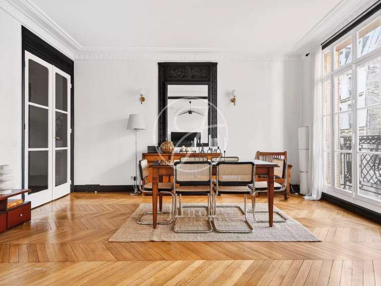 Appartement Paris 16e - 3 chambres - 111m²
