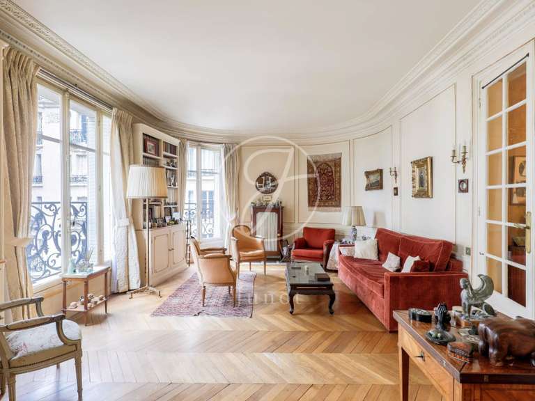 Appartement Paris 16e - 4 chambres - 143m²