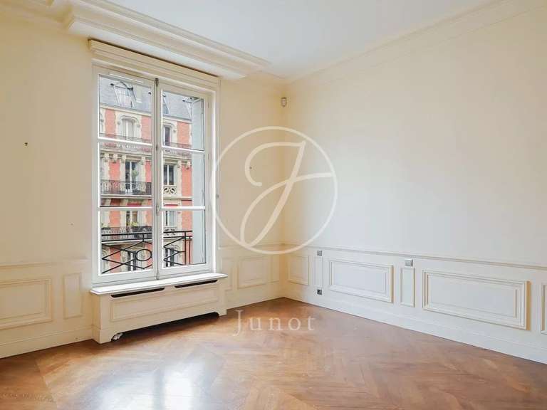 Appartement Paris 16e - 4 chambres - 353m²