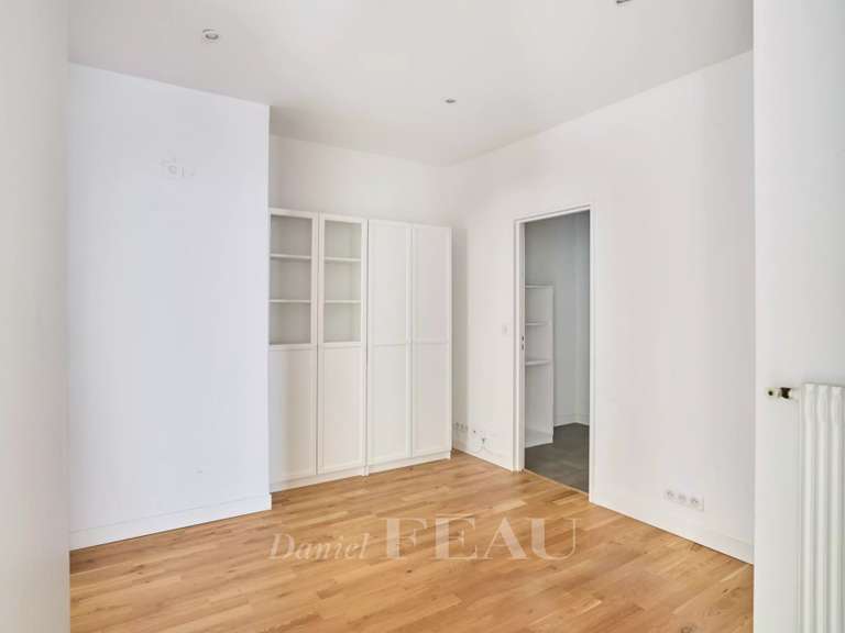 Appartement Paris 16e - 3 chambres - 127m²