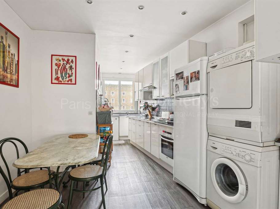 Apartment Paris 16e