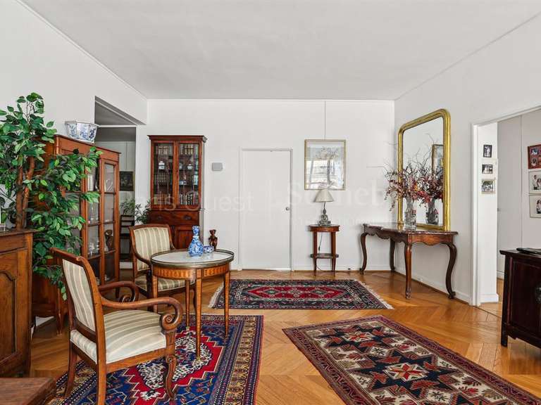 Apartment Paris 16e - 2 bedrooms - 120m²