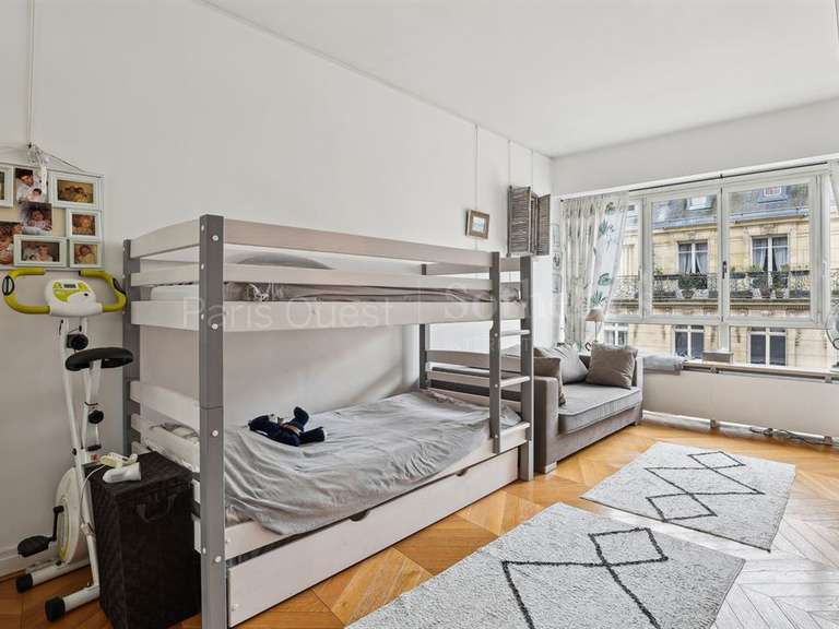 Apartment Paris 16e - 2 bedrooms - 120m²