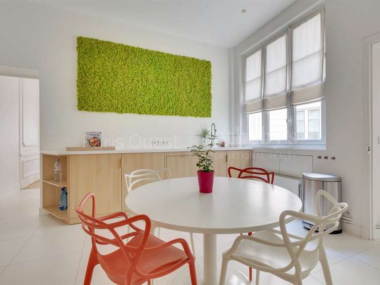 Appartement Paris 16e - 4 chambres - 305m²