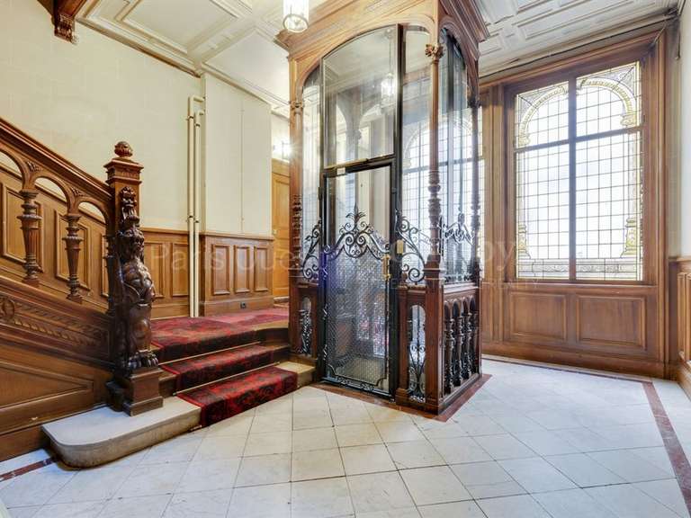 Appartement Paris 16e - 4 chambres - 305m²