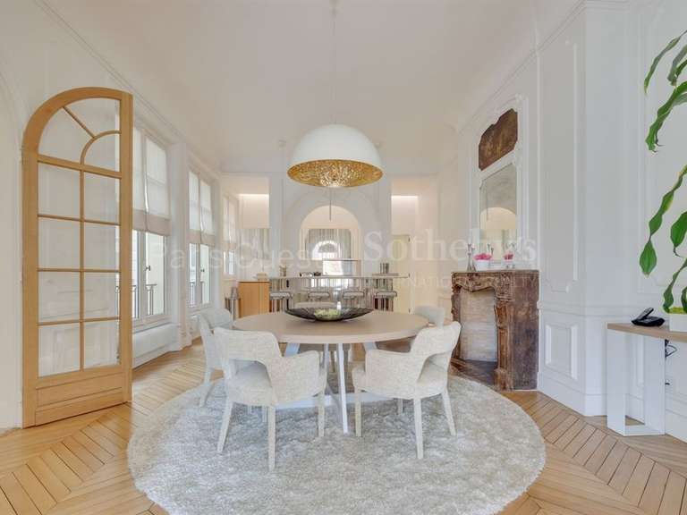 Appartement Paris 16e - 4 chambres - 305m²