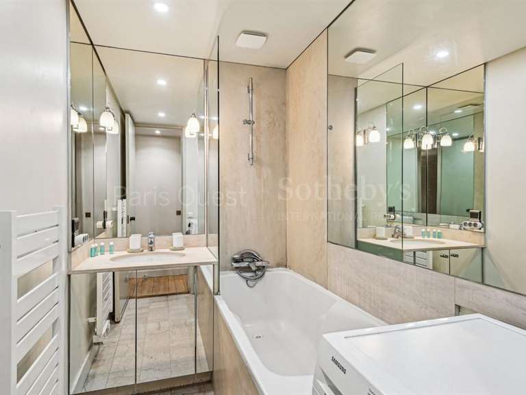 Appartement Paris 16e - 1 chambre - 76m²