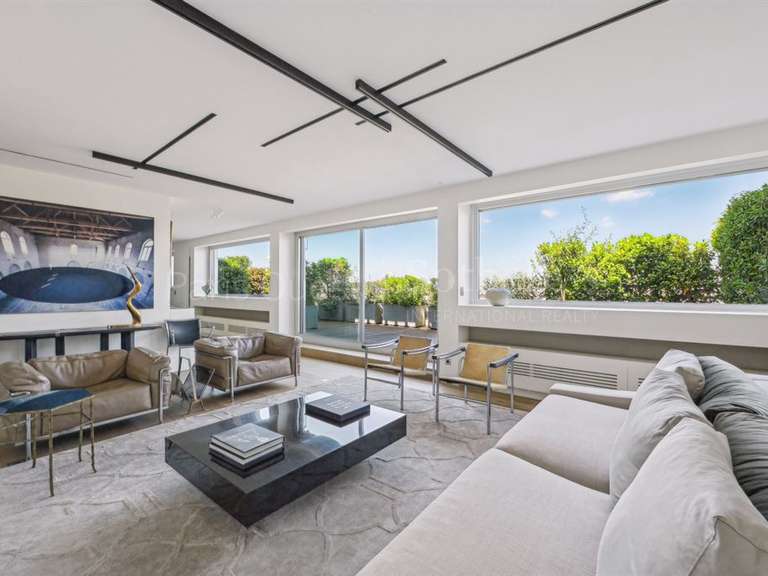 Apartment Paris 16e - 1 bedroom - 116m²