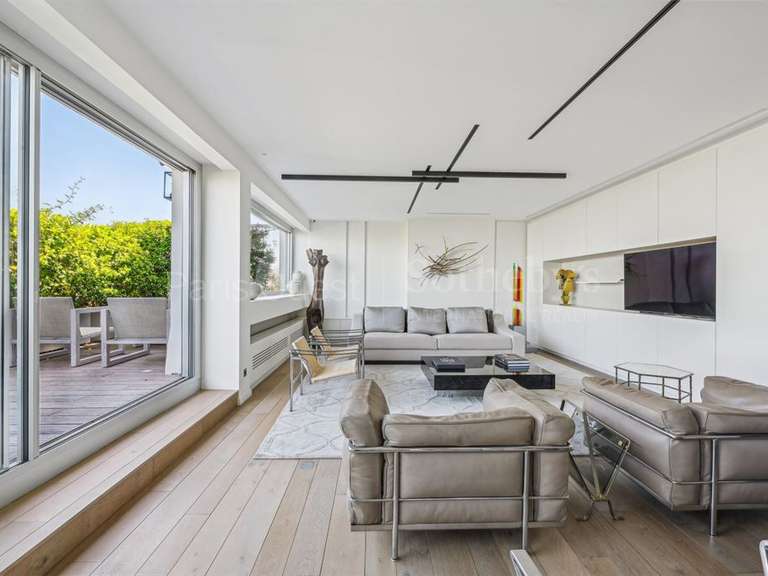 Appartement Paris 16e - 1 chambre - 116m²