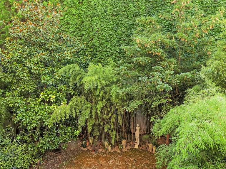 Apartment Paris 16e - 3 bedrooms - 164m²