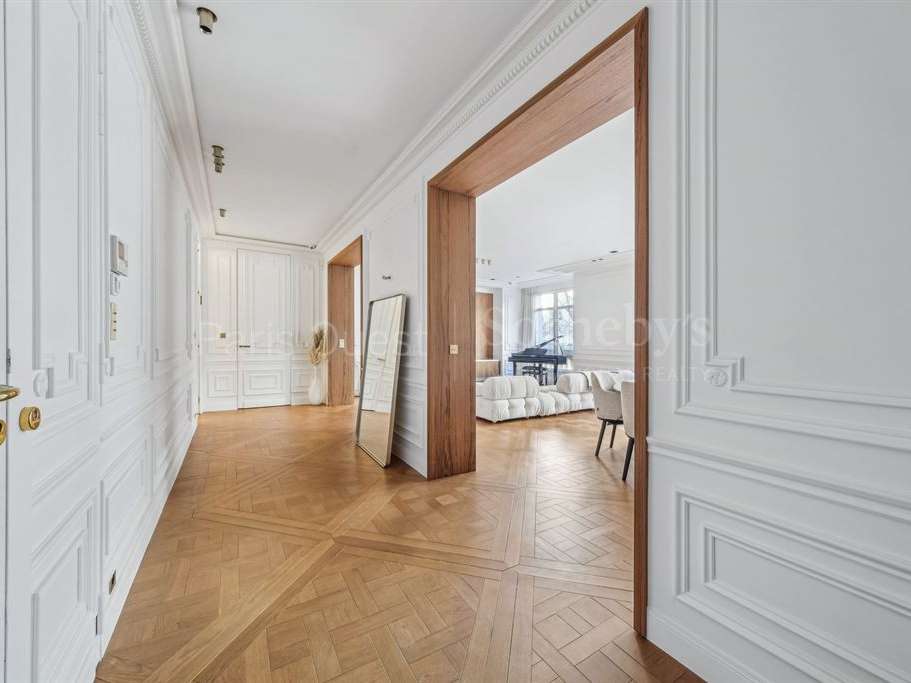 Apartment Paris 16e