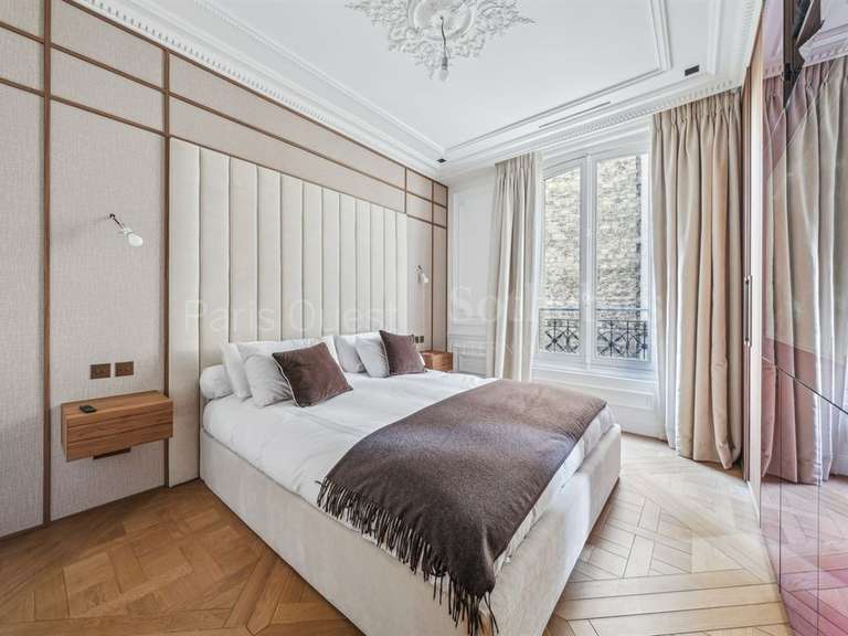 Apartment Paris 16e - 4 bedrooms - 179m²