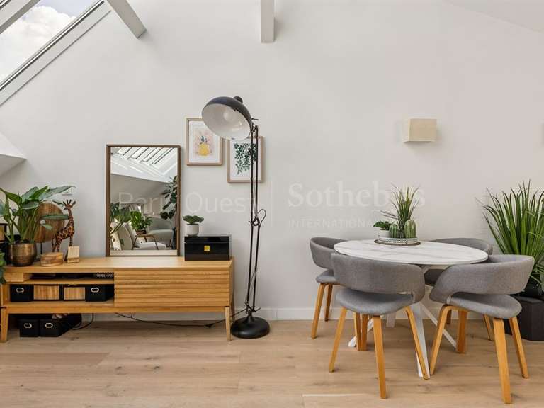 Appartement Paris 16e - 2 chambres - 93m²