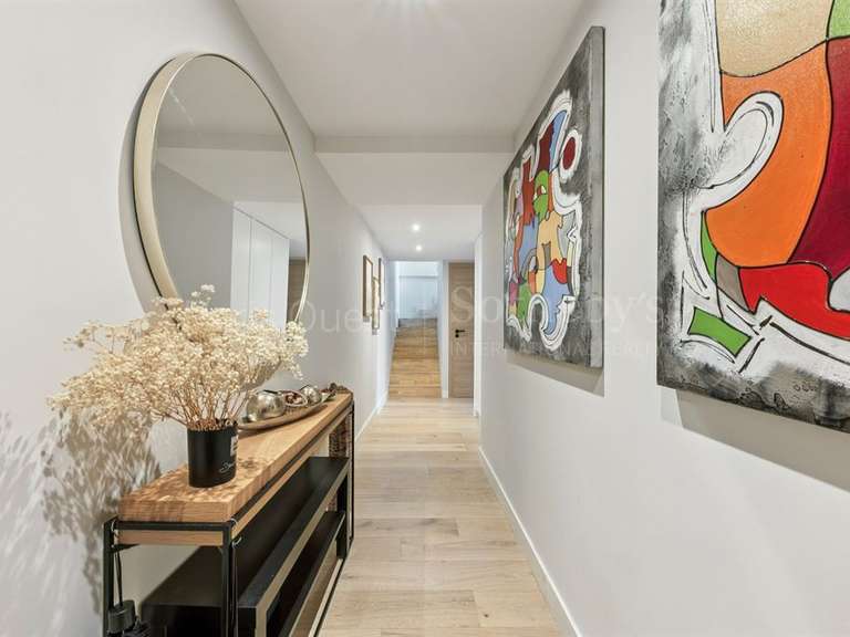Appartement Paris 16e - 2 chambres - 93m²