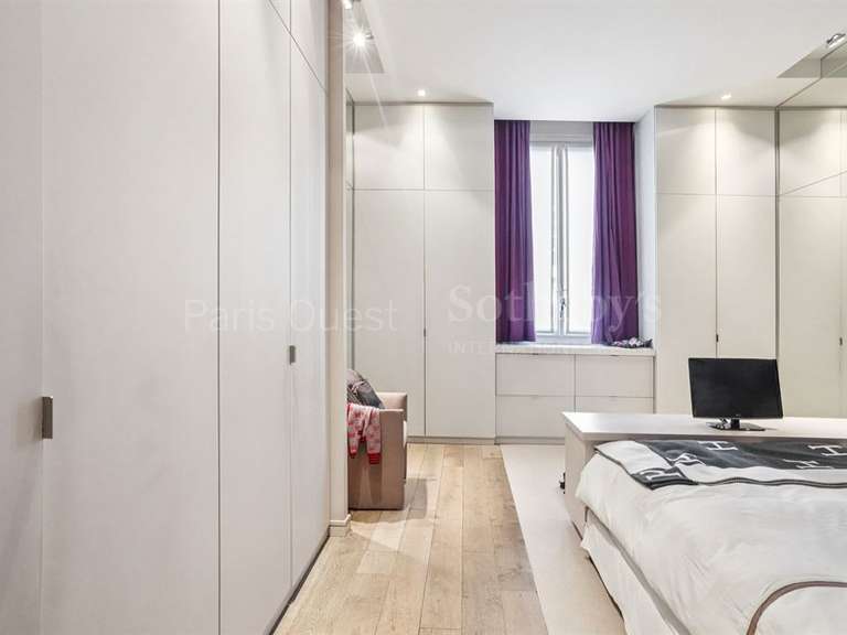 Appartement Paris 16e - 3 chambres - 134m²