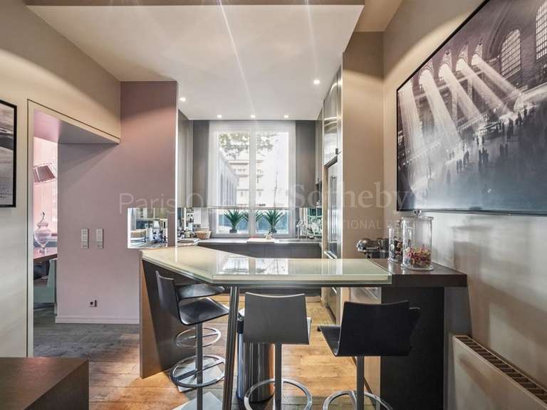 Appartement Paris 16e - 3 chambres - 134m²