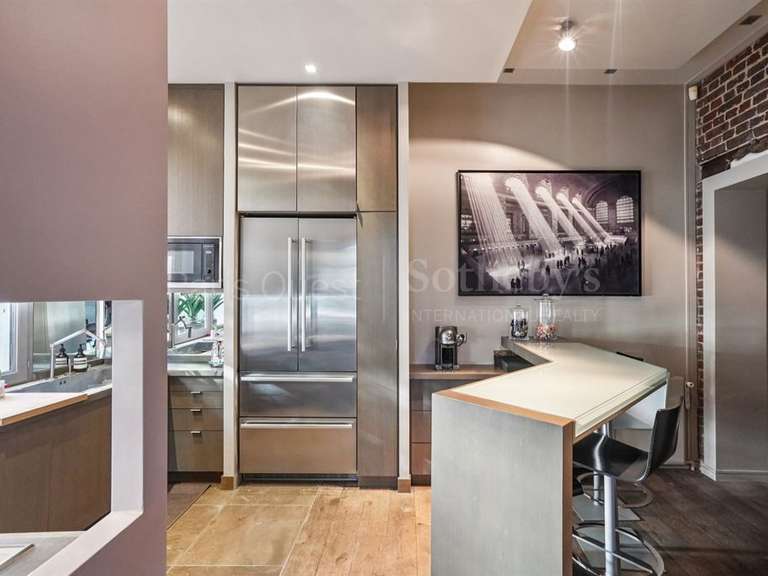 Appartement Paris 16e - 3 chambres - 134m²