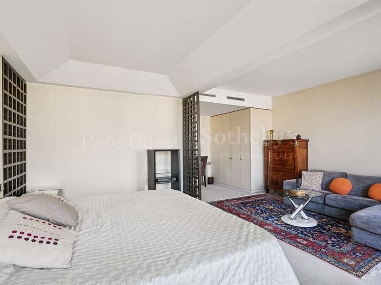 Appartement Paris 16e - 2 chambres - 135m²